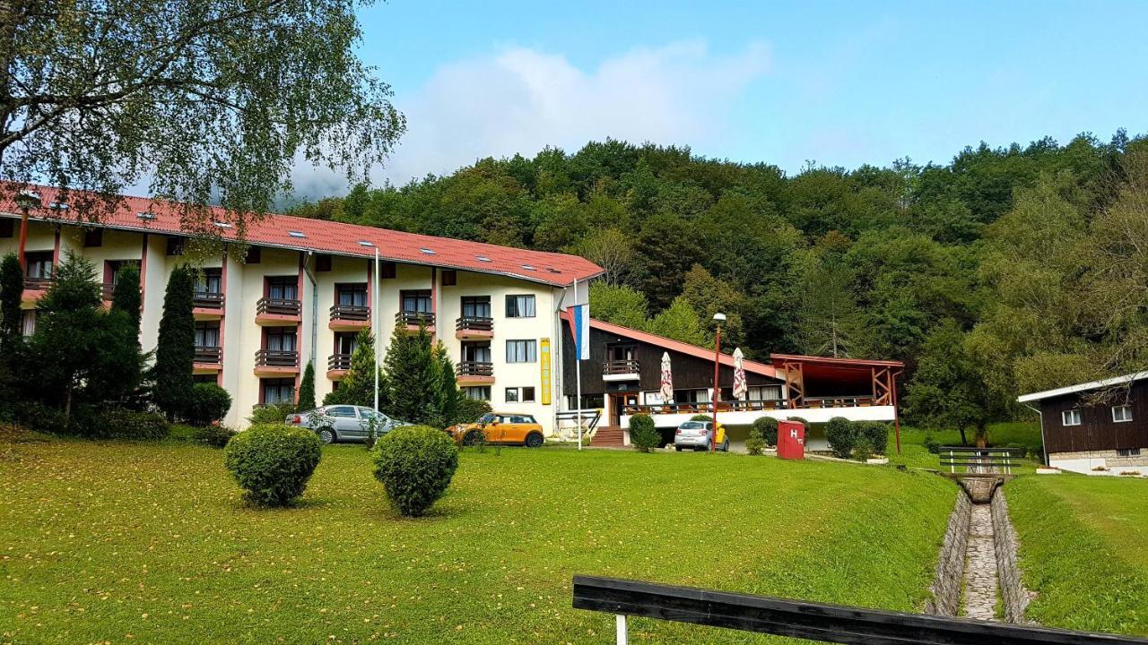 Hotel Mladost Tjentiste Exterior photo
